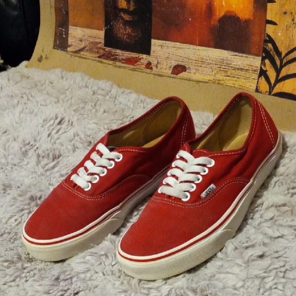 Vans Men's Bold Red Sneakers - Picture 6 of 6